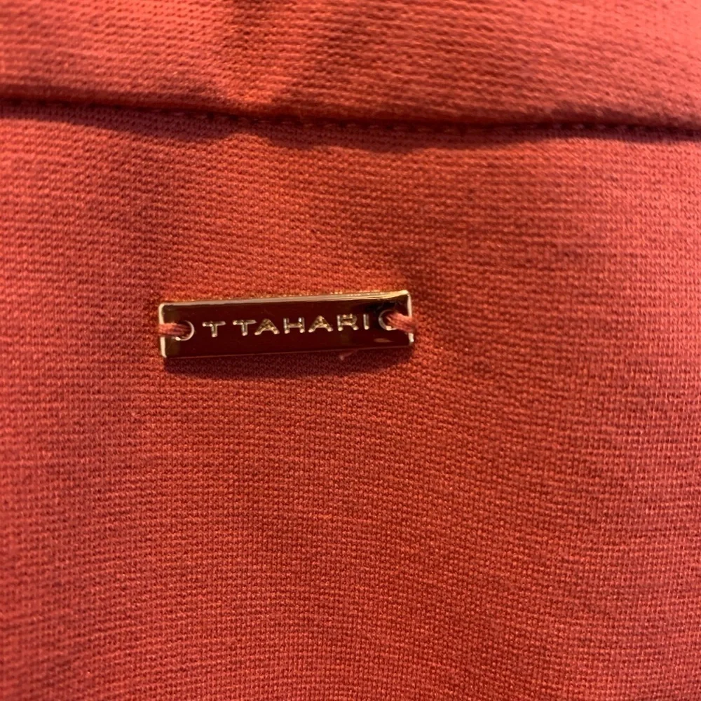 T. Tahari Woman (1X) in Terra Cotta Rose. Waist 36​​​​​​​​​​​​​​​​​​​​​